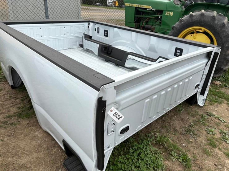 2024-ford-8-ft-image-1