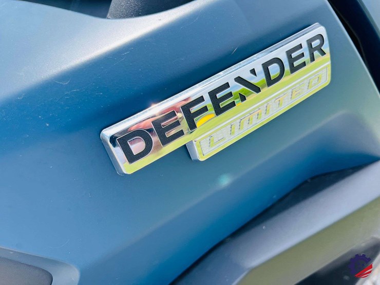 2026-can-am-defender-limited-hd11-triple-image-22
