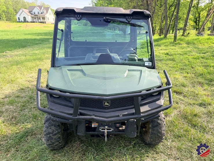 2019-john-deere-gator-xuv-835m-image-8