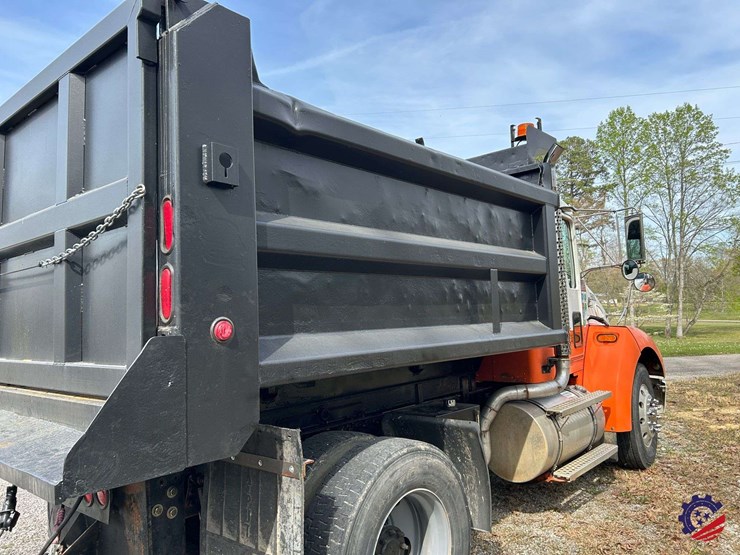 2005-kenworth-t300-image-49