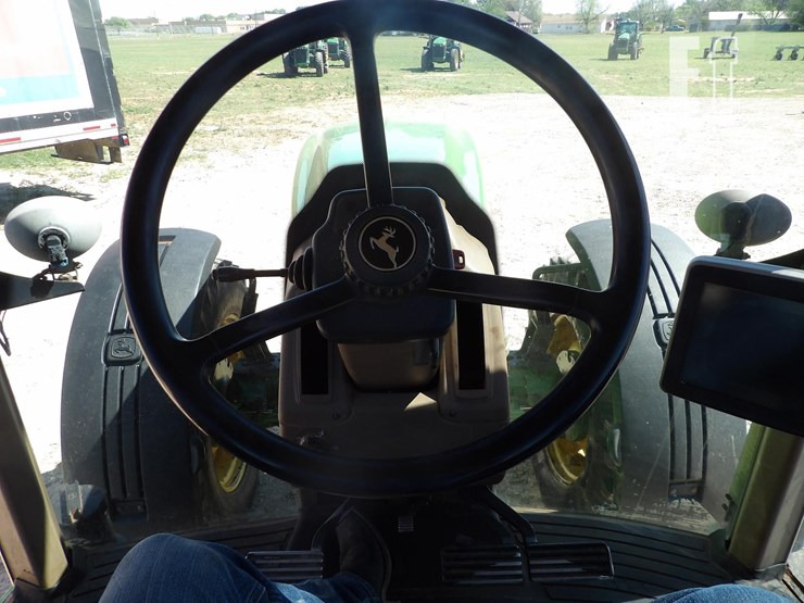john-deere-8120-image-28