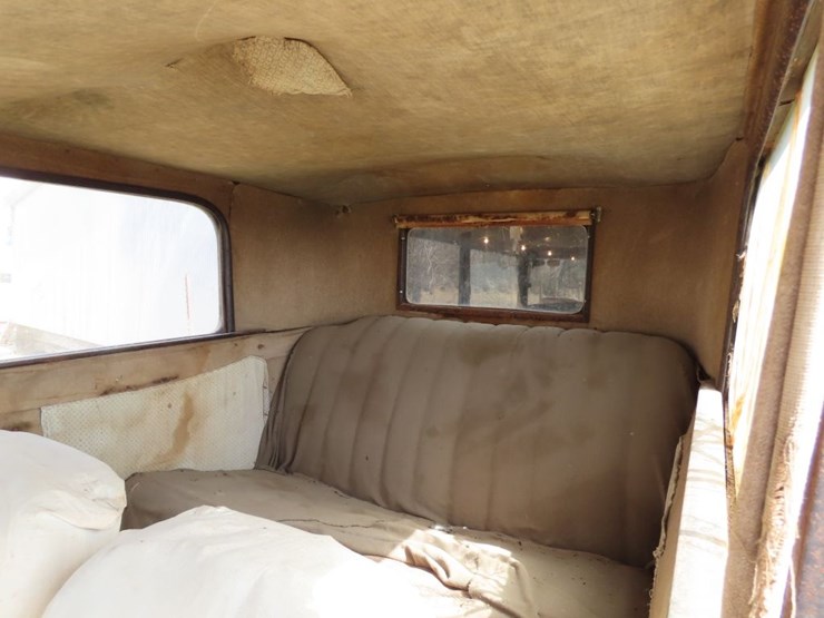 1930-ford-2dr-sedan-image-17