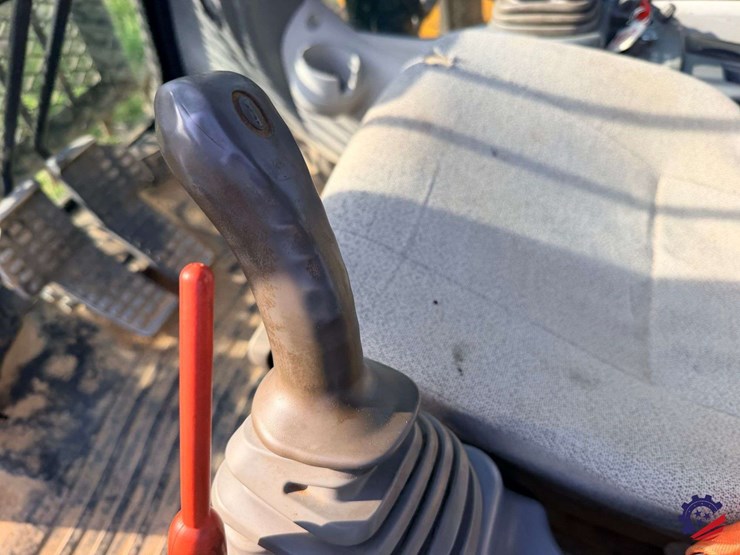 2019-deere-160g-lc-image-96