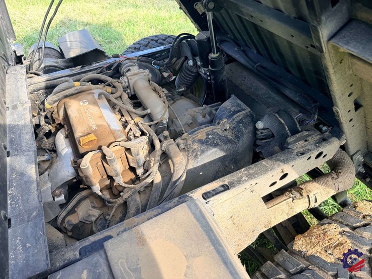 2023-john-deere-gator-xuv-835r-image-37