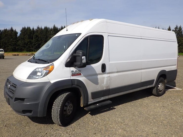 2018-dodge-3500-image-1