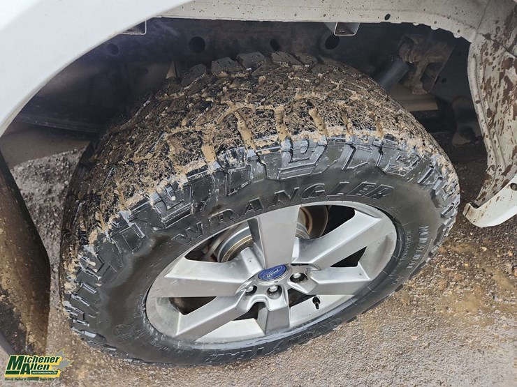 2017-ford-6.5-ft-image-32