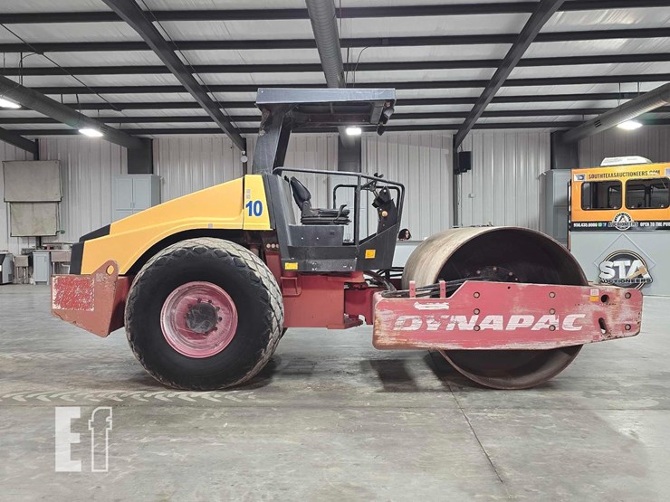 2012-dynapac-ca250d-image-6