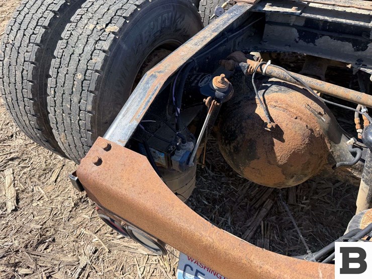 2008-peterbilt-387-image-18