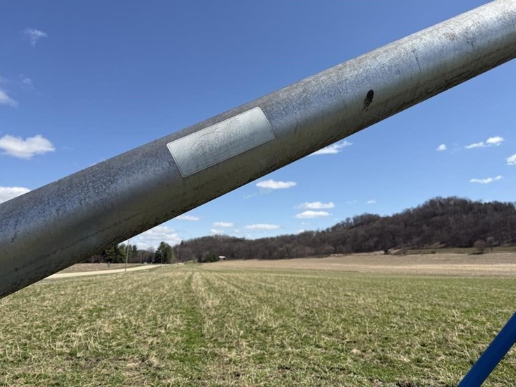 8"-manure-fill-stand-image-6