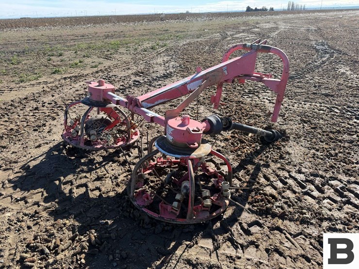 simak-hm-300-tedder-image-4