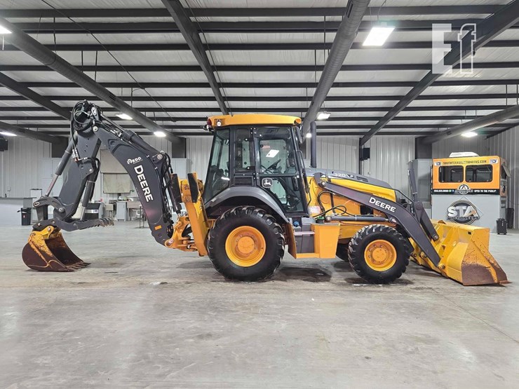 2023-deere-320-p-tier-image-6