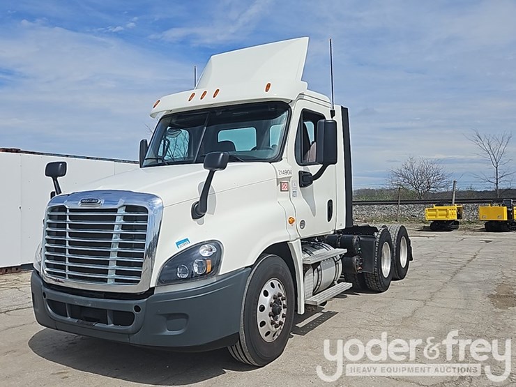 2019-freightliner-cascadia-125-image-1