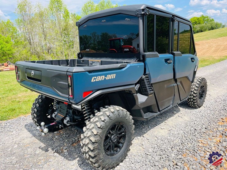 2026-can-am-defender-limited-hd11-triple-image-5