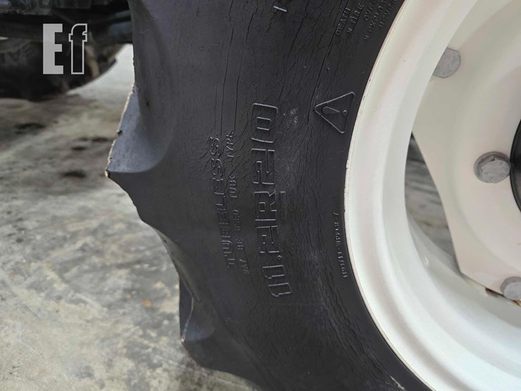 new-holland-tn75a-image-28