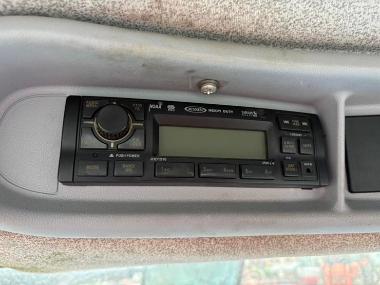 new-holland-t6050-plus-image-18