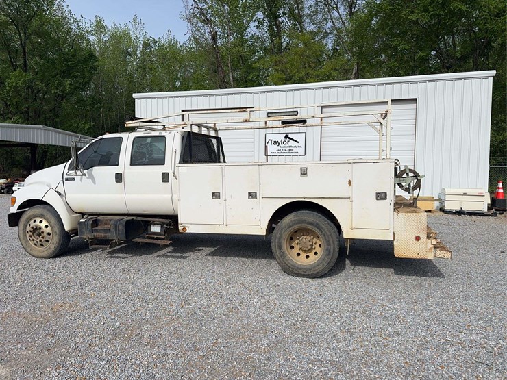 2002-ford-f650-image-3