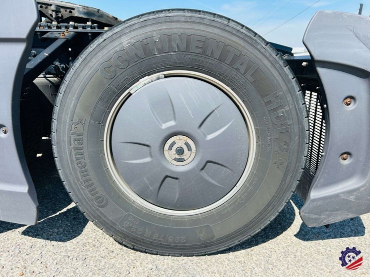 2024-international-lt62f-t/a-truck-tractor-image-13