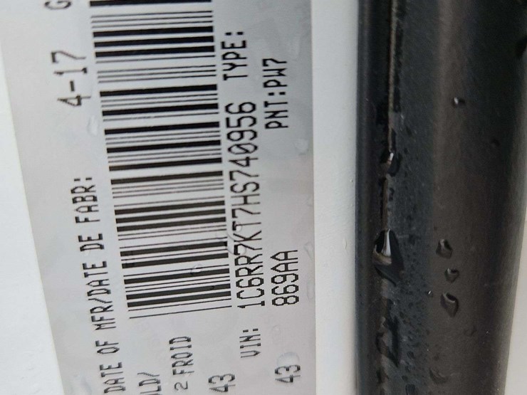 2017-dodge-1500-image-32