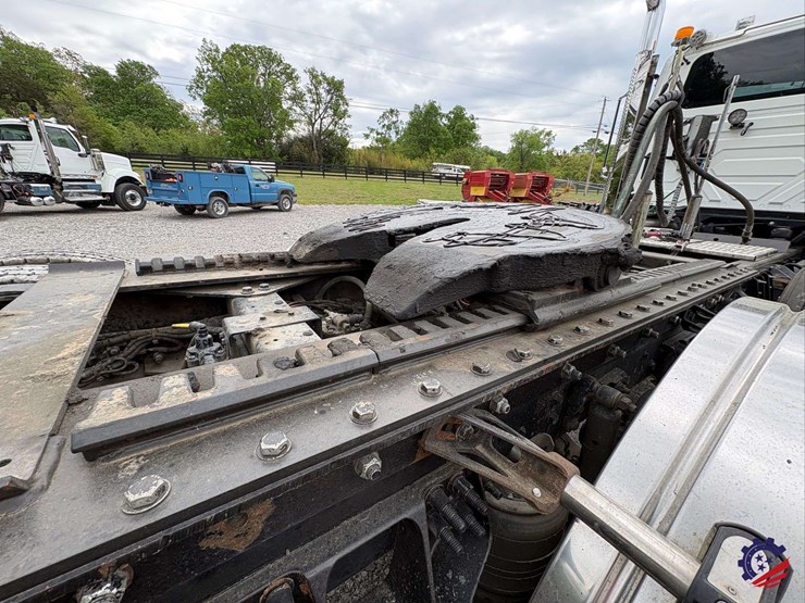 2024-international-hx520-image-56