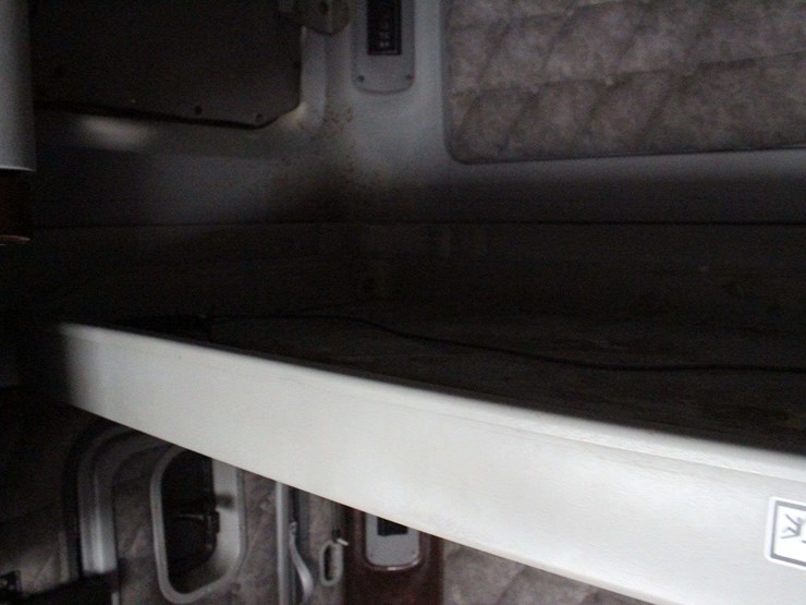 2018-freightliner-glider-3alxfbcg6jdju6496-mileage:-841274-image-38