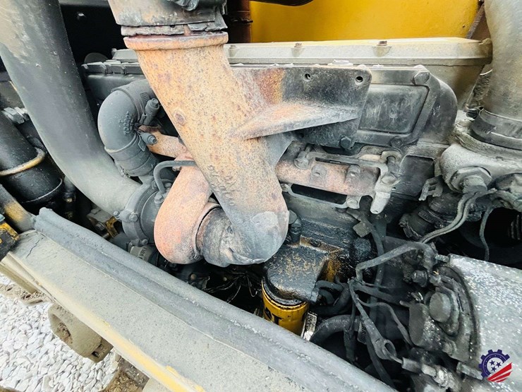 1995-caterpillar-it28f-image-34