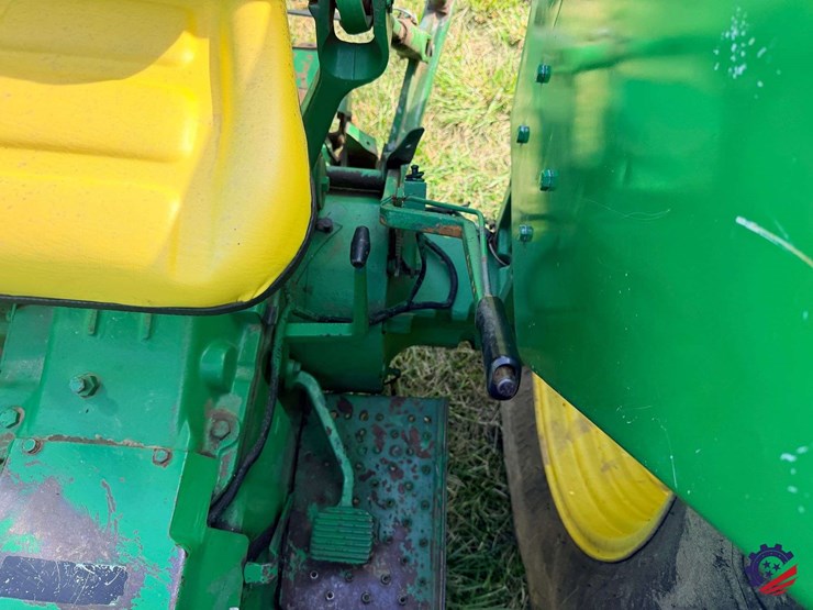 john-deere-2640-image-53