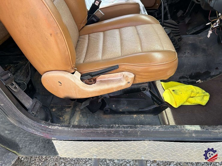 1994-jeep-wrangler-image-87