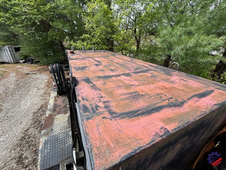 fuel-&-lube-truck-image-45