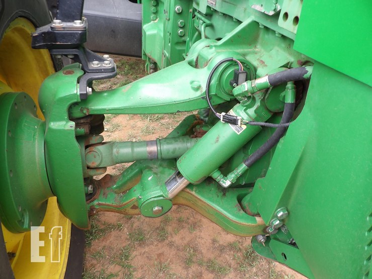 2012-john-deere-8235r-image-11