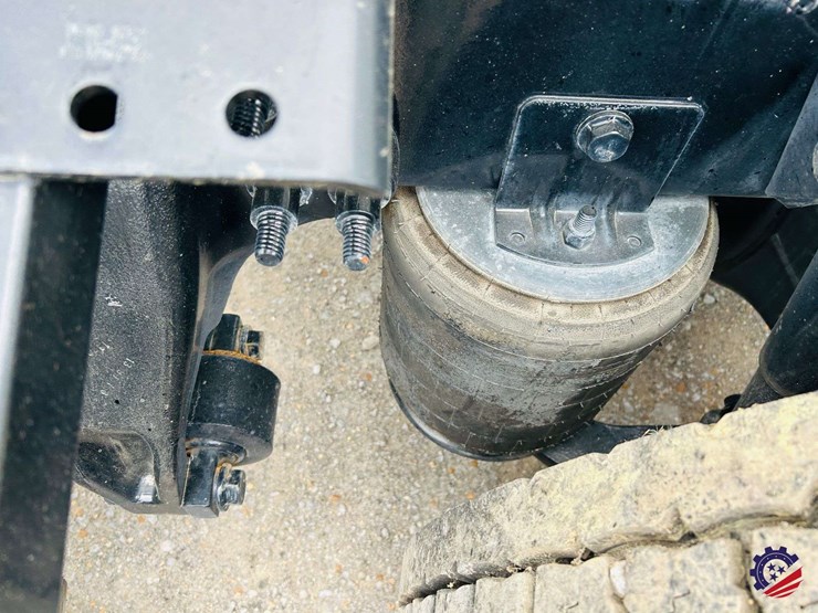 2024-international-lt62f-t/a-truck-tractor-image-53