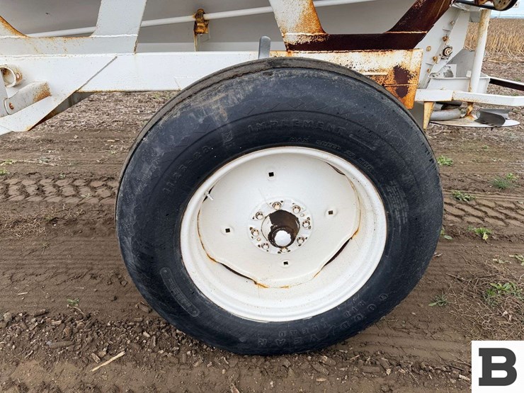 willmar-high-lander-fertilizer-spreader-image-16