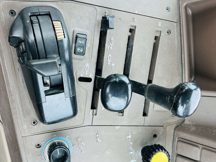 john-deere-6330-image-72