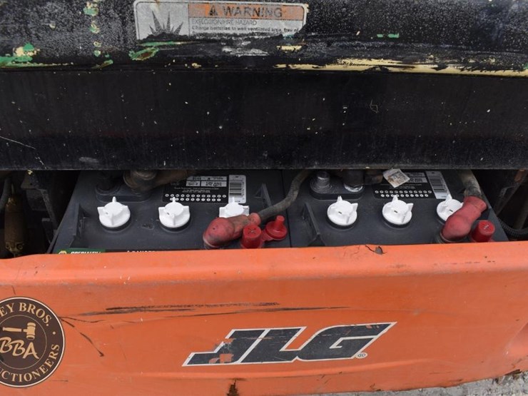 2006-jlg-2630es-image-12