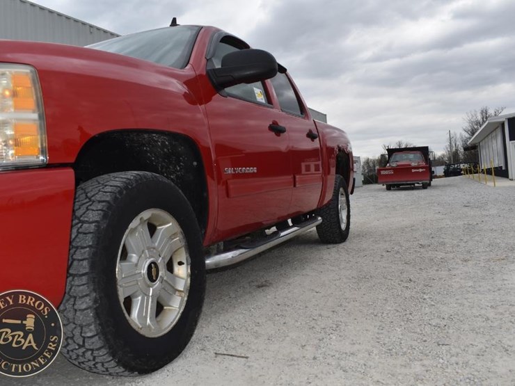 2009-chevrolet-silverado-1500-lt-image-12