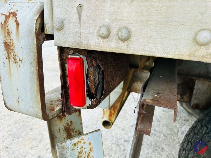 fruehauf-28ft-image-25