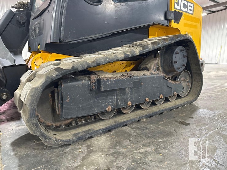 2020-jcb-3ts-8t-image-24