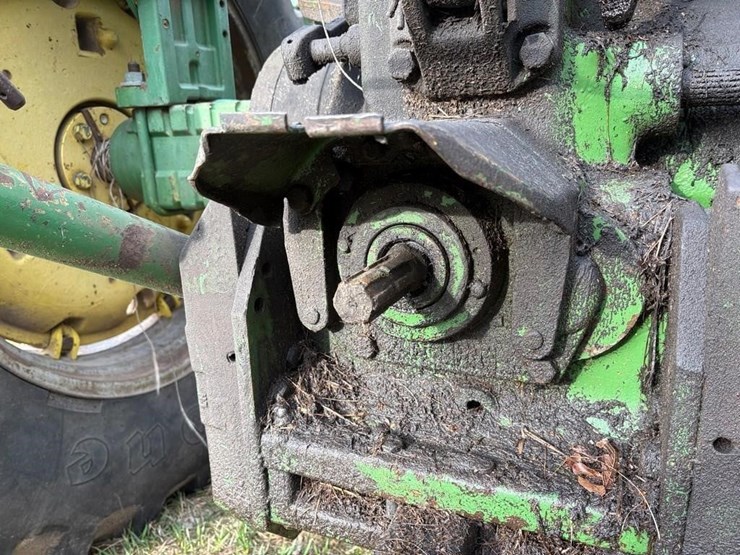 john-deere-2840-image-7