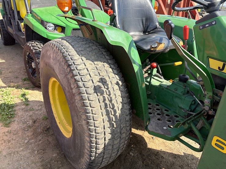 john-deere-750-image-9