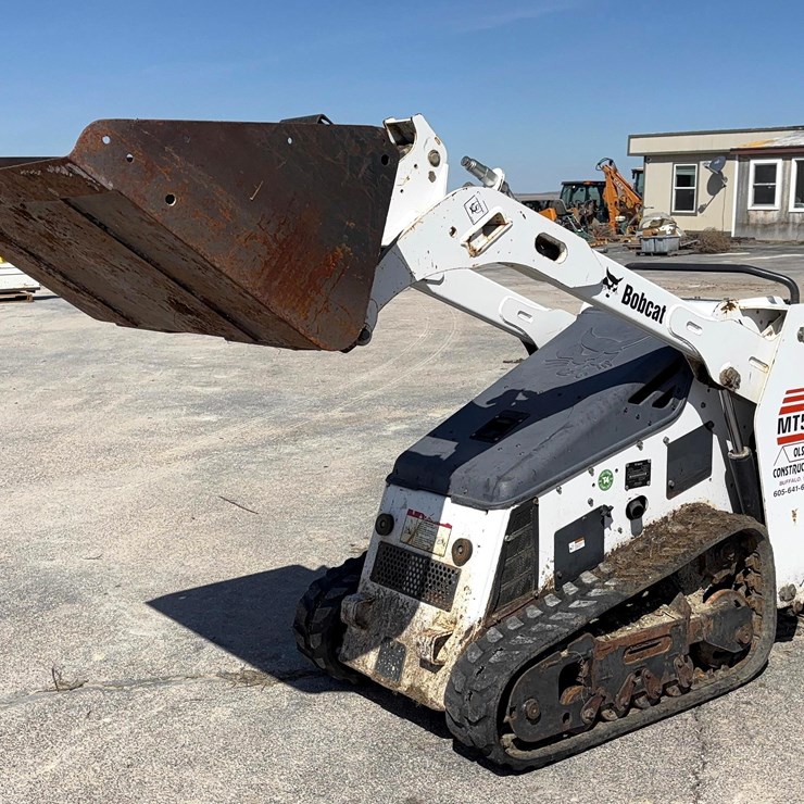 BOBCAT MT52