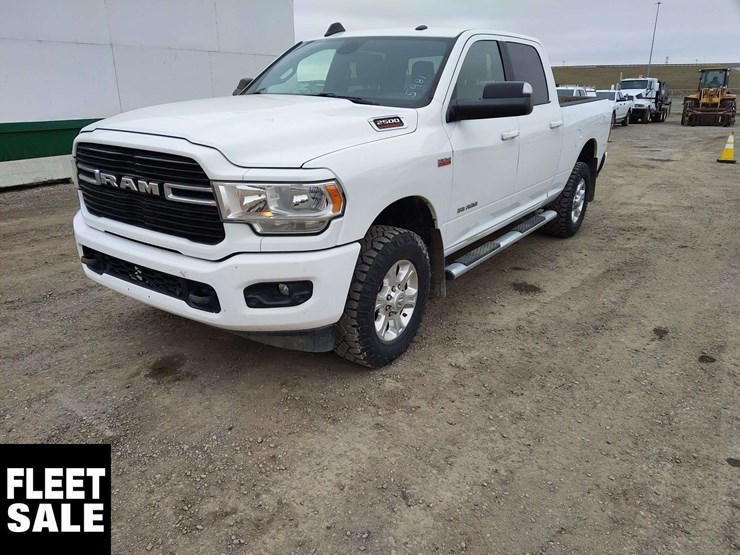 2019-dodge-2500-image-1