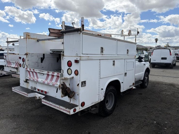 2003-ford-f350-image-3