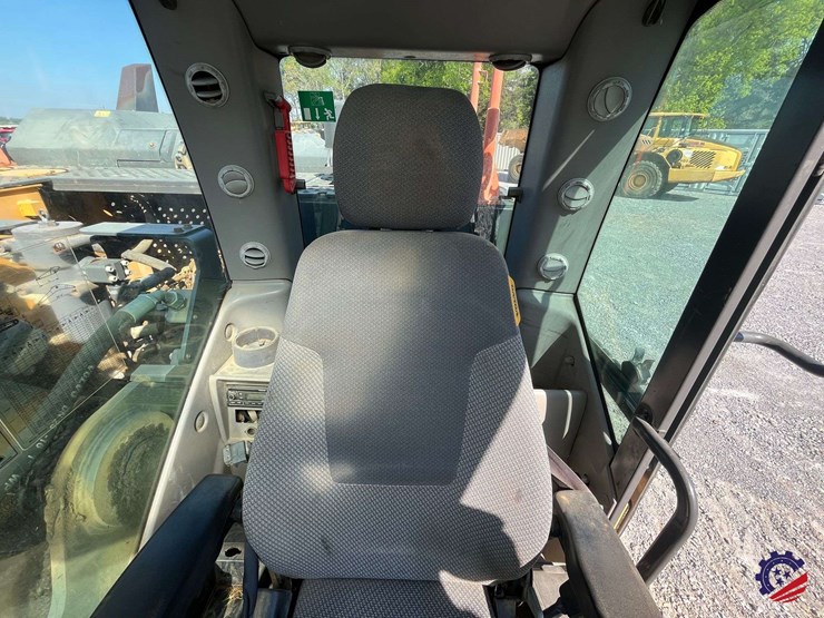 2017-volvo-ec300el-image-83