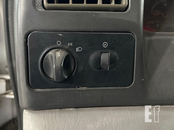 2003-ford-f350-sd-xlt-image-18