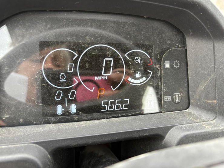 john-deere-gator-image-15