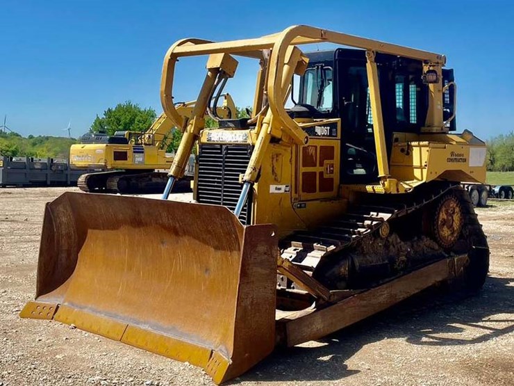 2020-caterpillar-d6t-xl-image-1