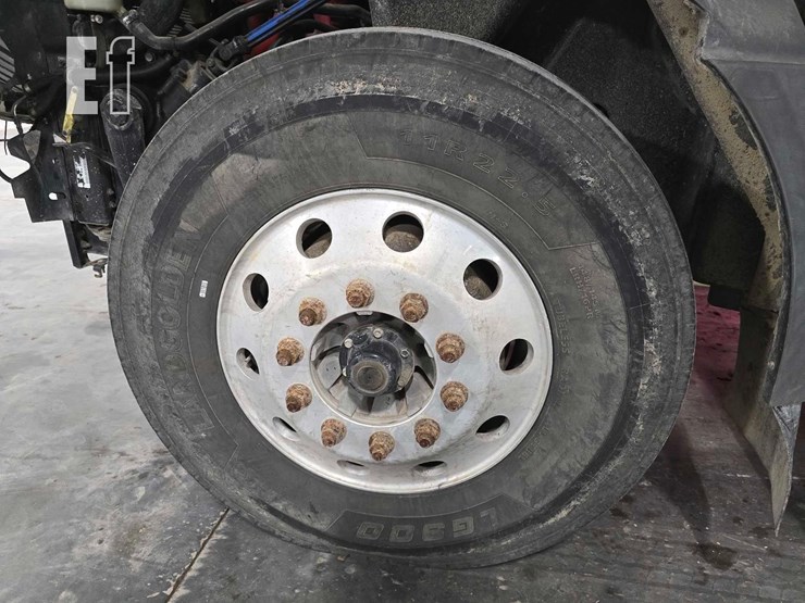 2014-international-prostar-image-23