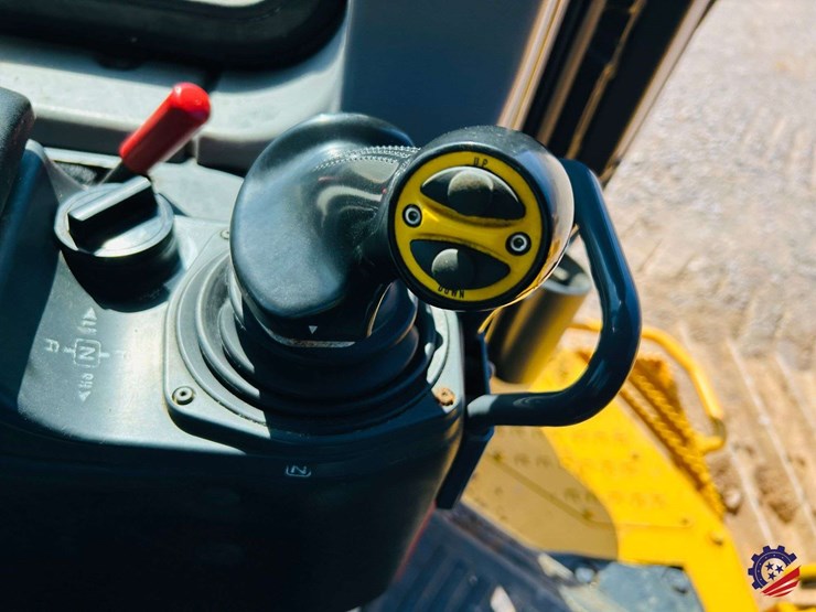 2022-komatsu-d65px-18-image-77