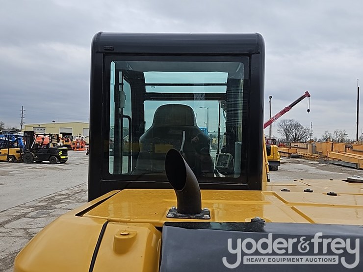 2018-caterpillar-305.5-image-16