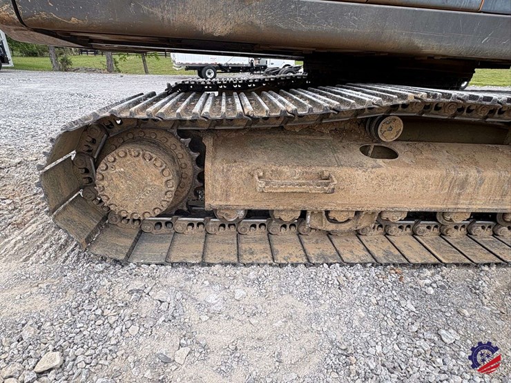 2017-volvo-ec300el-image-17