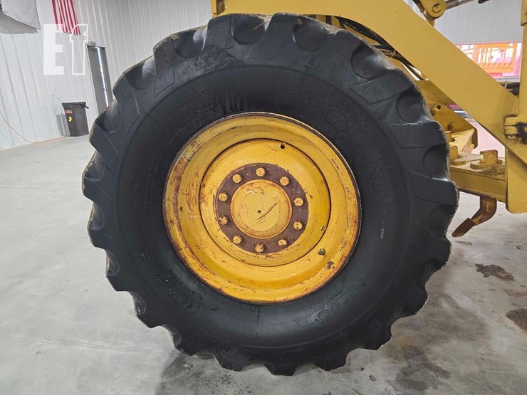 2003-caterpillar-140h-image-28